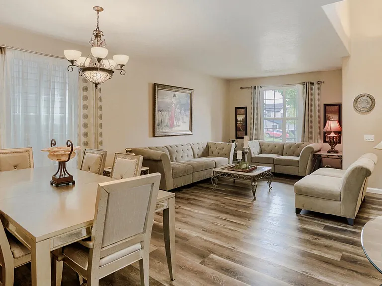 16270 SW Palermo Ln — Photo 3