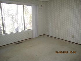 5th image of 11540 Marilyn Ct