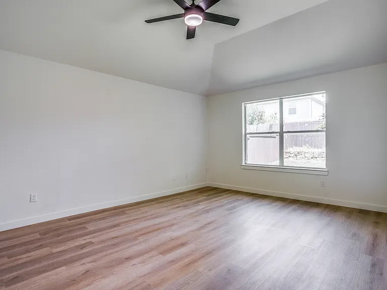 2820 Enchanted Eve Dr — Photo 17