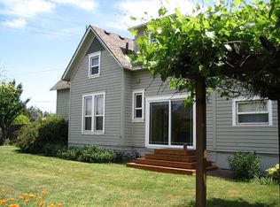 912 E 3rd St, Newberg, OR 97132