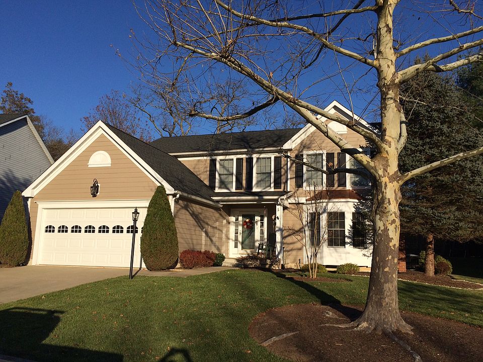 2nd image of 5 Berrycrest Ct