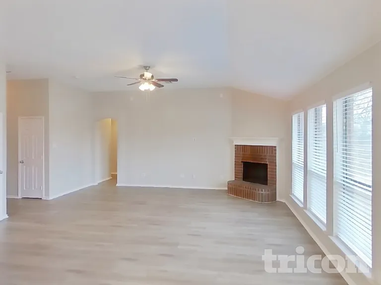1719 Abaco Dr — Photo 2