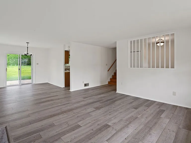 7106 Jayhawk St — Photo 8