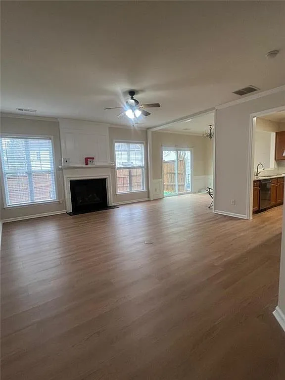 3 bed, 2.5 bath, 1750 sqft, $2,400 — Photo 3