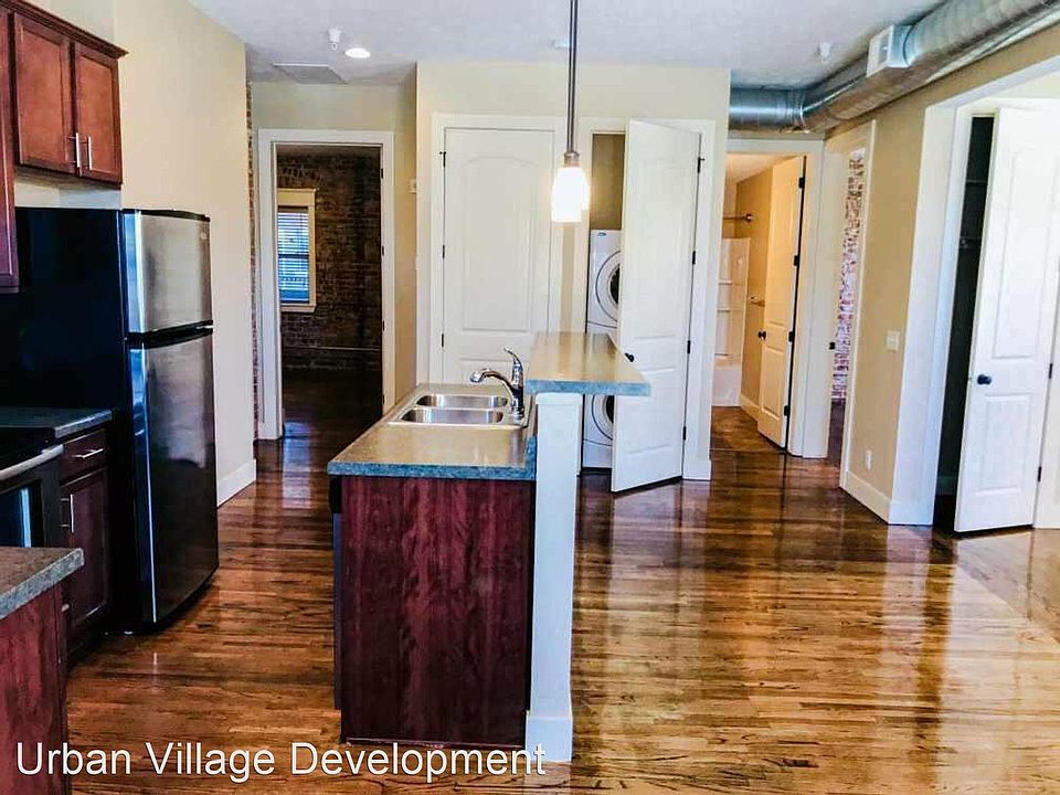 1st image of 2934 Leavenworth St APT 105