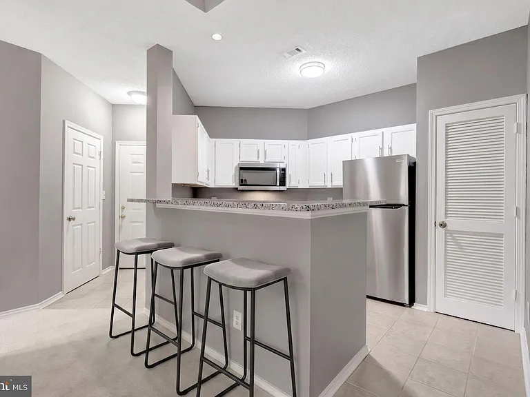4413 Fair Stone Dr #306 — Photo 2