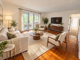 3122 44th St, Astoria, NY