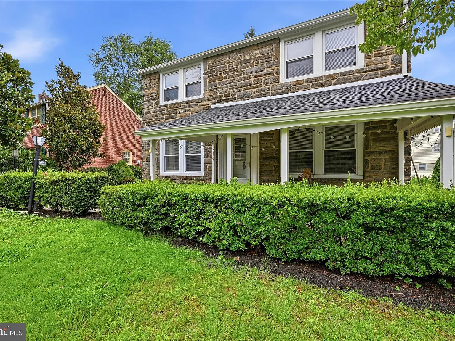 4 bed, 1737 sqft, $4,000 — Photo 3
