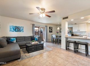 1213 E Lawrence Ln, Phoenix, AZ 85020