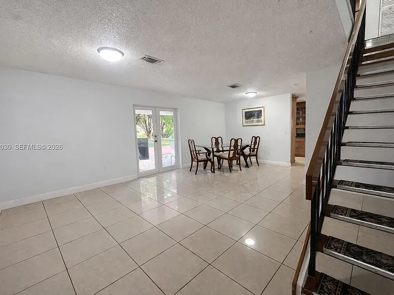 550 SW 115th Ave #310F — Photo 2