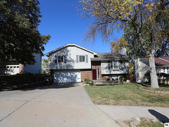 2nd image of 2114 Lucille Dr