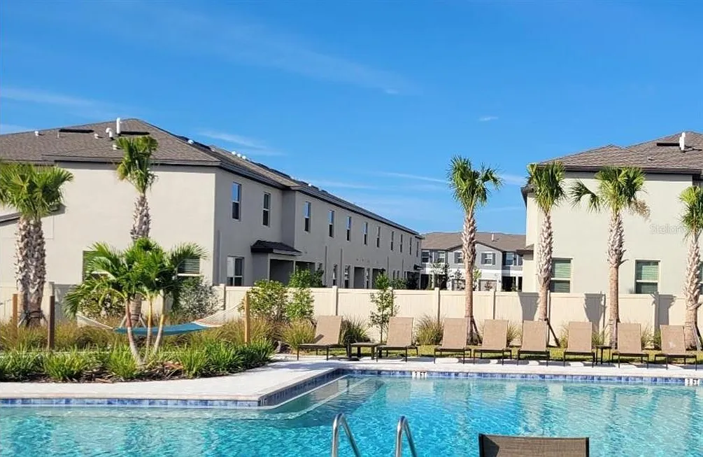 3 bed, 2.5 bath, 1634 sqft, $2,150 — Photo 4