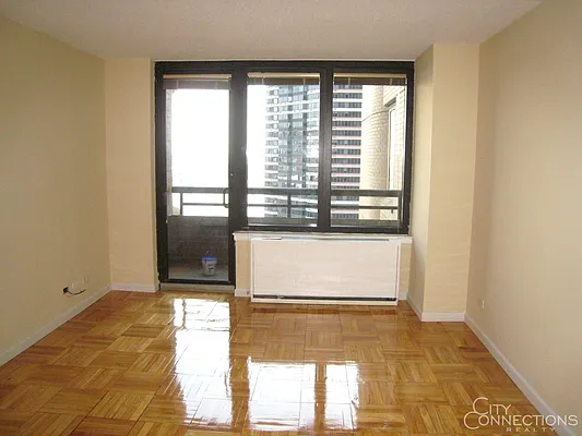 Rented by City Connections Realty | media 49