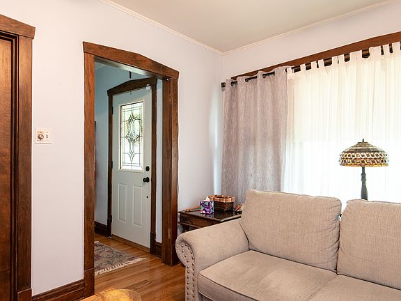 3rd image of 2424 N Oak Park Ave