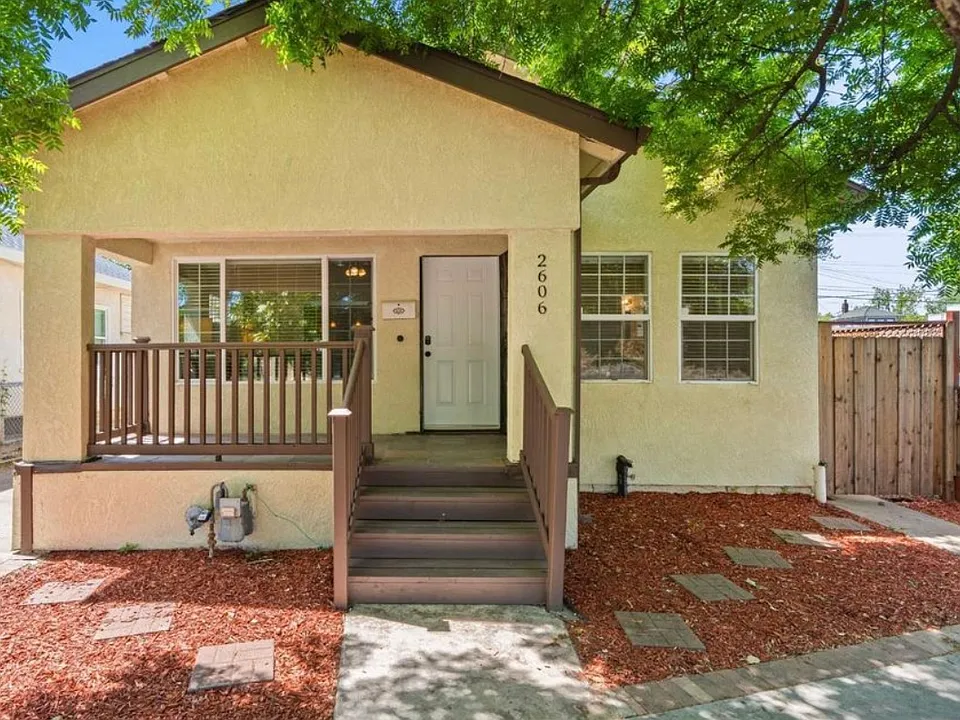 2606 Franklin Blvd