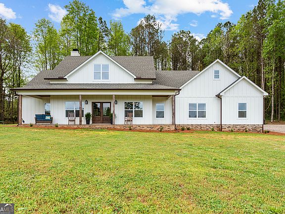 4th image of 302 Willowood Rd