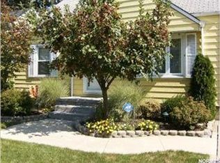 1235 Oakland Ave, Akron, OH 44310