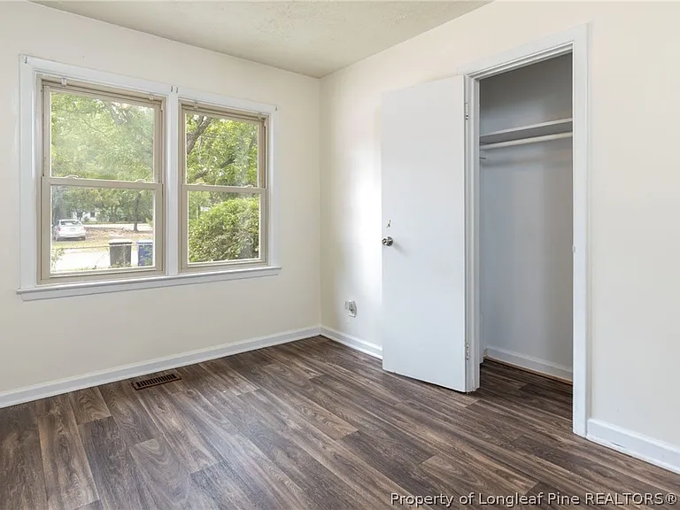 205 S 7th St — Photo 15