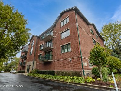 511 N Cass Ave APT 3A, Westmont, IL, 60559