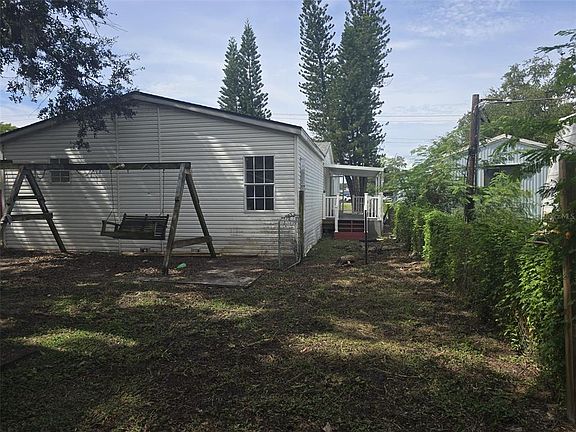 3rd image of 10012 INDIANA STREET
