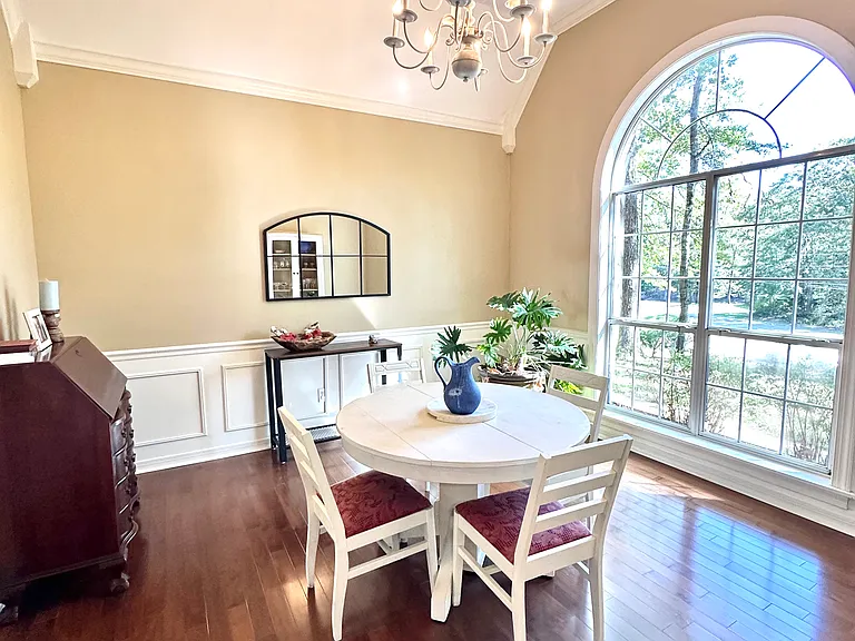 114 Ethan Cv — Photo 16