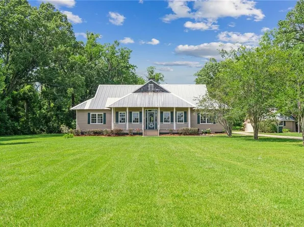 1862 Highway 22 W, Madisonville, LA 70447