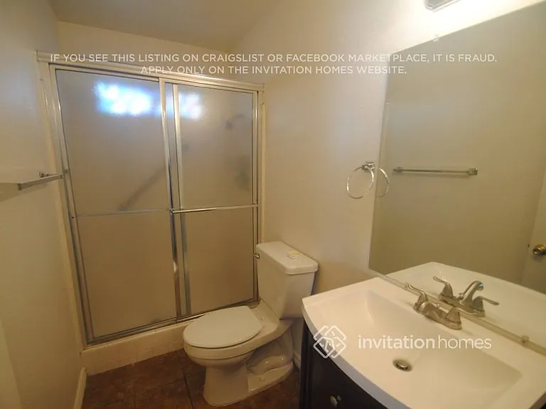 656 S Robin Ln — Photo 7