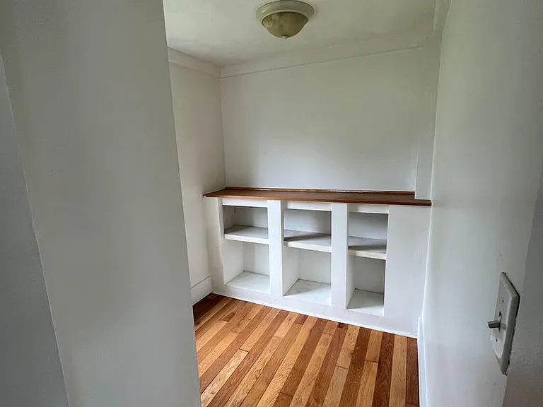 112 Beach St — Photo 14