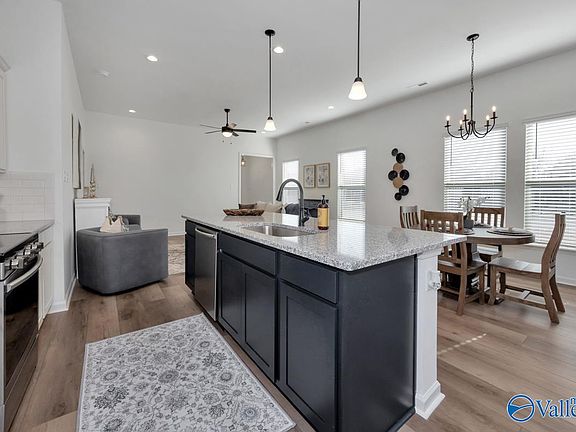 4th image of 16521 Aspen Ln