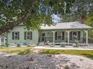 212 Rosehaven Dr, Raleigh, NC 27609