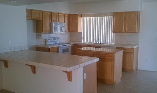 1st image of 271 Park Lake Dr