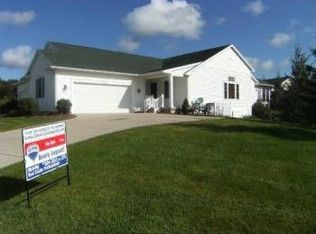 4137 Hamlet Cv, Bath, MI 48808
