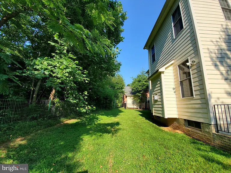 3301 Buckley St — Photo 13