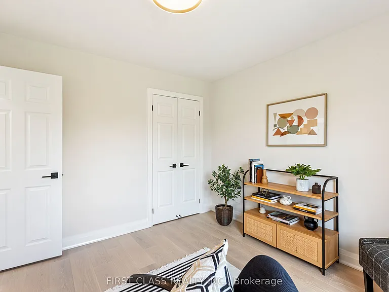 679 Village Pkwy — Photo 29