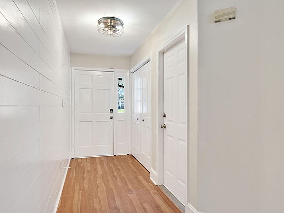 3rd image of 2709 Heathersmith Ct