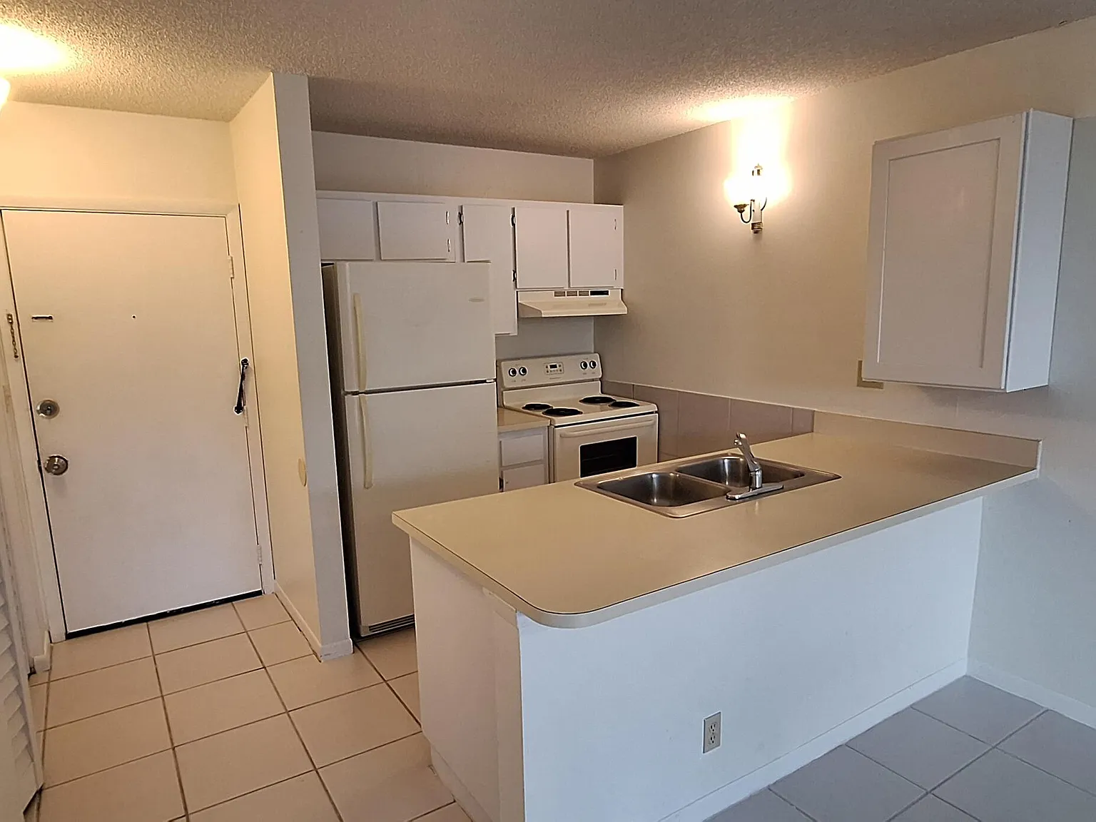1 bed, 1.0 bath, 619 sqft, $1,350 — Photo 3