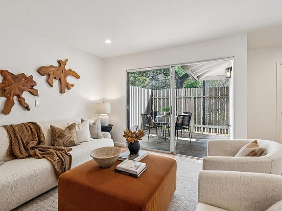 3rd image of 24 Roundtree Boulevard