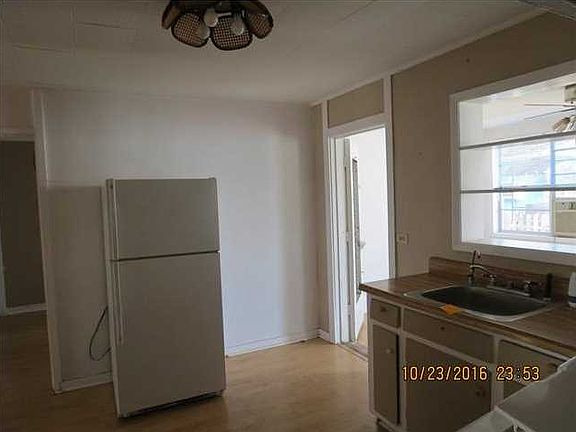 3rd image of 42 Carlton Ave #2