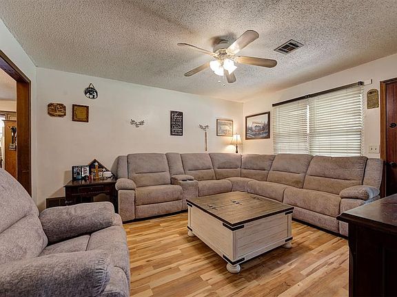 4th image of 805 Del Haven Dr