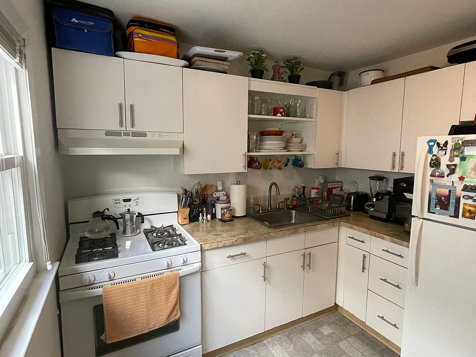 Eat-Kitchen