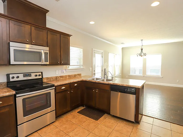 1953 Kenlock Dr — Photo 17