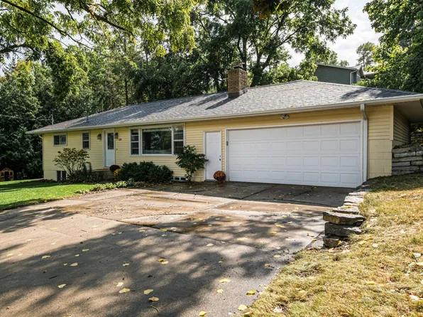 220 18th St SW, Rochester, MN 55902