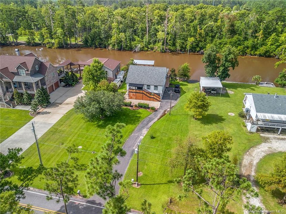 1st image of 4928 Cypress Lake Dr