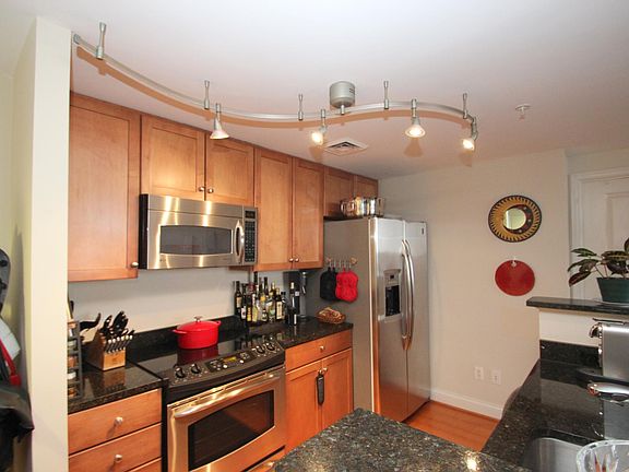 2nd image of 1020 N Highland St Unit 1012