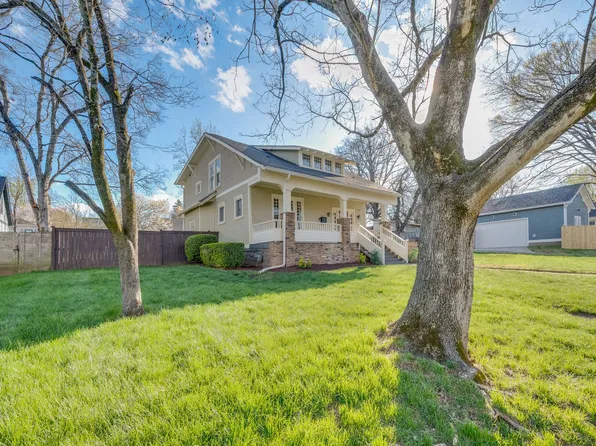 1402 Benjamin St, Nashville, TN 37206