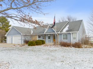 9N699 Chapman Rd, Hampshire, IL 60140