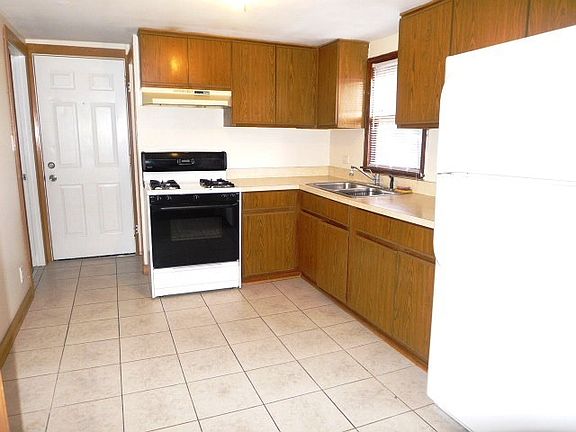 3rd image of 3301 N Ozanam Ave #2
