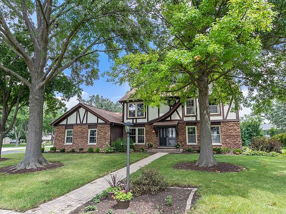 3rd image of 1902 Gigi Ln