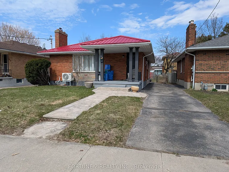 614 Ross St — Photo 2