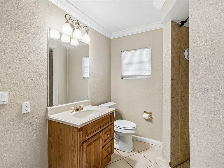 1230 15th Ct SW — Photo 17